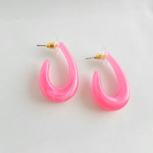 Load image into Gallery viewer, Julie Hoops - Berry Pink