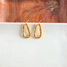 Load image into Gallery viewer, Luxe Odessa Studs - Gold
