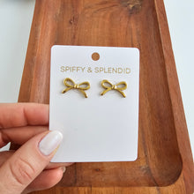 Load image into Gallery viewer, Luxe Bowie Studs - Gold