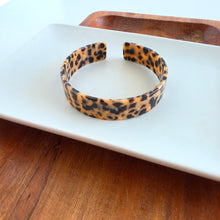 Load image into Gallery viewer, Brynn Bracelet - Cheetah - Standard