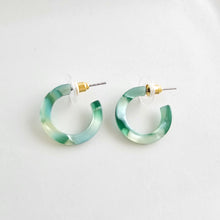 Load image into Gallery viewer, Micro Cam Mini Hoops - Palm Lustre