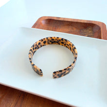 Load image into Gallery viewer, Brynn Bracelet - Cheetah - Standard