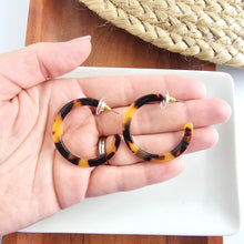 Load image into Gallery viewer, Camy Hoops - Tortoise