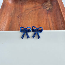Load image into Gallery viewer, Bow Studs - Navy