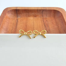 Load image into Gallery viewer, Luxe Bowie Studs - Gold