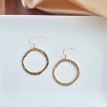 Load image into Gallery viewer, Lainey Earrings - Gold