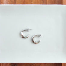 Load image into Gallery viewer, Luxe Selena Hoops - Silver