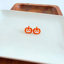 Load image into Gallery viewer, Jack O' Lantern Pumpkin Studs - Orange Glitter