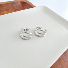 Load image into Gallery viewer, Luxe Treya Hoops - Silver