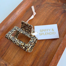Load image into Gallery viewer, Carly Hair Claw - Giraffe