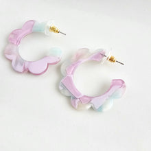 Load image into Gallery viewer, Flora Hoops - Lilac Quartz