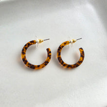Load image into Gallery viewer, Cam Mini Hoops - Amber Dot