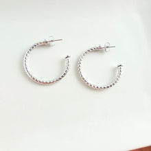 Load image into Gallery viewer, Luxe Harlow Hoops - Silver