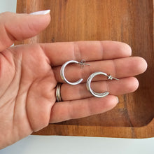 Load image into Gallery viewer, Luxe Treya Hoops - Silver