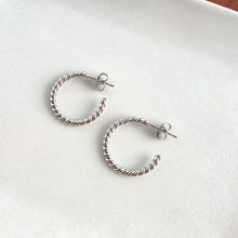 Load image into Gallery viewer, Luxe Tatum Hoops - Silver