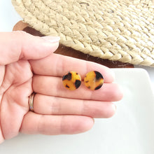 Load image into Gallery viewer, Sophie Studs - Tortoise