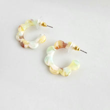 Load image into Gallery viewer, Flora Mini Hoops - Citron Zest