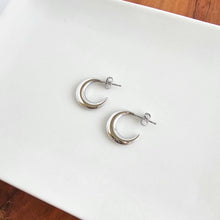 Load image into Gallery viewer, Luxe Selena Hoops - Silver
