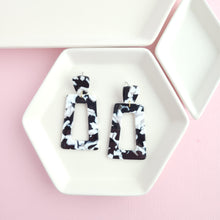 Load image into Gallery viewer, Avery Earrings - Black & White
