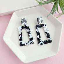 Load image into Gallery viewer, Avery Earrings - Black & White