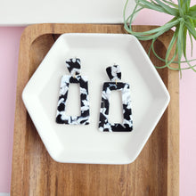 Load image into Gallery viewer, Avery Earrings - Black & White