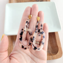 Load image into Gallery viewer, Chrissy Earrings - Blonde Tortoise
