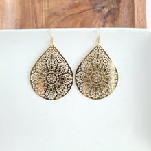 Load image into Gallery viewer, Camilla Pendant Earrings