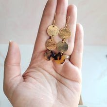 Load image into Gallery viewer, Evelyn Earrings - Tortoise