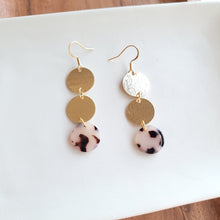 Load image into Gallery viewer, Evelyn Earrings - Blonde Tortoise