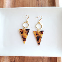 Load image into Gallery viewer, Olivia Earrings - Tortoise