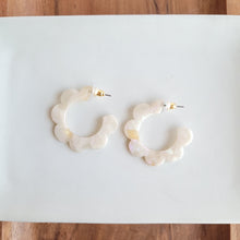 Load image into Gallery viewer, Flora Hoops - Cream