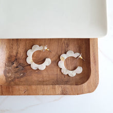 Load image into Gallery viewer, Flora Hoops - Cream