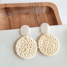 Load image into Gallery viewer, Dominica Earrings - Light Rattan Seashell