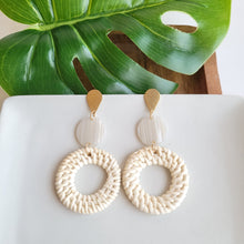 Load image into Gallery viewer, Lana Earrings - Light Rattan Seashell