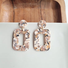 Load image into Gallery viewer, Margot Earrings - Sandstone