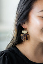 Load image into Gallery viewer, Harper Earrings - Tortoise
