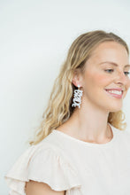 Load image into Gallery viewer, Bride Earrings