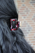 Load image into Gallery viewer, Carly Hair Claw - Burgundy
