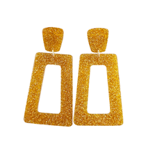 Load image into Gallery viewer, Avery Earrings - Yellow Gold Glitter
