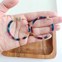 Load image into Gallery viewer, Cameron Hoops - Golden Navy Maroon
