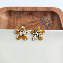Load image into Gallery viewer, Blossom Studs - Mustard
