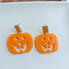 Load image into Gallery viewer, Pumpkin Dangles