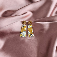 Load image into Gallery viewer, Mia Mini Earrings - Mustard

