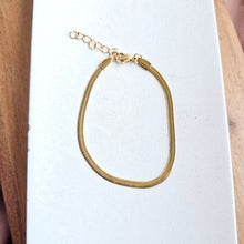 Load image into Gallery viewer, Luxe Gold Herringbone Bracelet