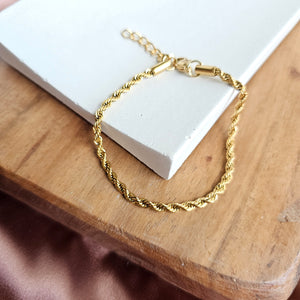 Luxe Gold Rope Bracelet