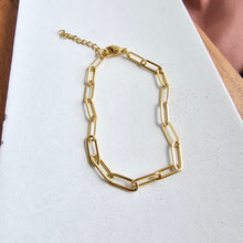 Load image into Gallery viewer, Luxe Gold Paper Clip Bracelet
