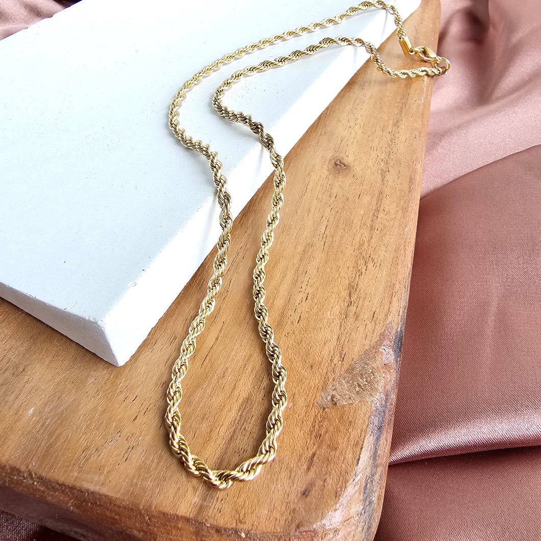 Luxe Gold Rope Chain - 18