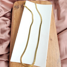 Load image into Gallery viewer, Luxe Gold Herringbone Chain - 20&quot;