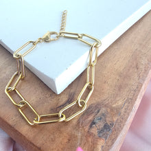 Load image into Gallery viewer, Luxe Gold Chunky Paper Clip Bracelet
