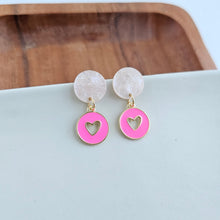 Load image into Gallery viewer, Amora Heart Earrings - Pink
